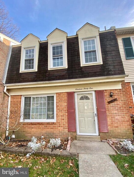 1931 Mariner Ln in Woodbridge, VA - Building Photo