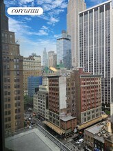 100 W 31st St in New York, NY - Building Photo - Building Photo