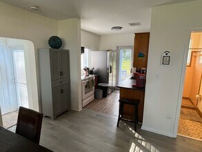 140 N Ocean Ln in Islamorada, FL - Building Photo - Building Photo