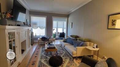 4501 N Troy St in Chicago, IL - Building Photo - Building Photo