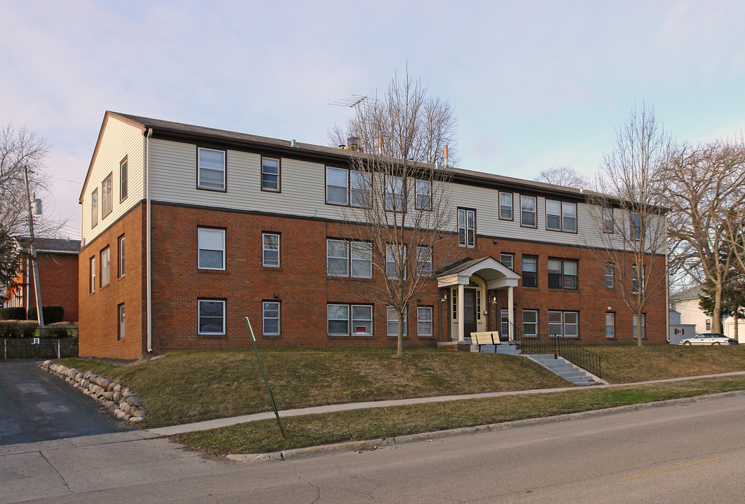 The Faribo Apartments in Faribault, MN - Building Photo