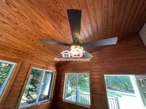 4214 College Ave in Ellicott City, MD - Foto de edificio - Building Photo