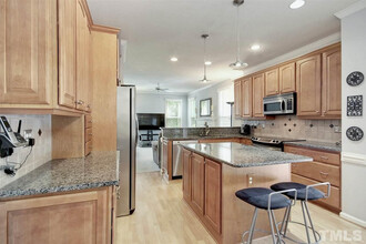 Room in House on Daingerfield Dr in Raleigh, NC - Building Photo - Building Photo
