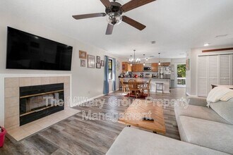 4218 Mustang Rd in Middleburg, FL - Building Photo - Building Photo