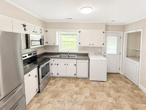 705 Depot St NE in Christiansburg, VA - Building Photo - Building Photo