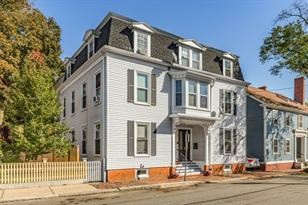 19-21 Pleasant St in Salem, MA - Foto de edificio - Building Photo