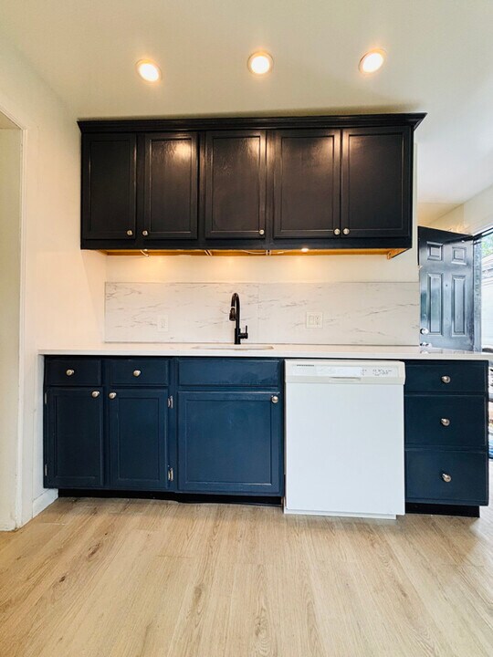 1520 Meyer in Hazel Park, MI - Building Photo