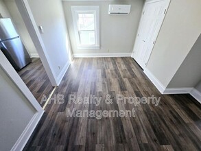 511 Cummings St in Gibsonville, NC - Foto de edificio - Building Photo