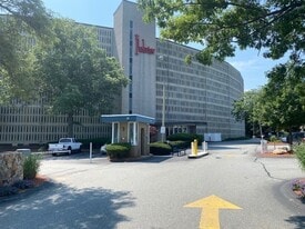 200 Swanton St, Unit 237 in Winchester, MA - Building Photo