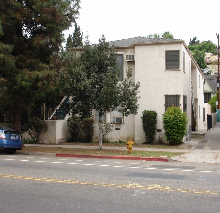 1543-1547 Silver Lake Blvd in Los Angeles, CA - Building Photo