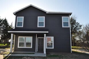 2344 Murphy Ct in Red Oak, TX - Building Photo