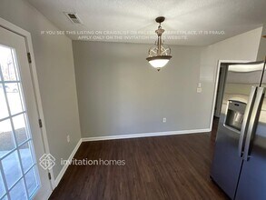 507 Meadowbrook Dr in Matthews, NC - Foto de edificio - Building Photo