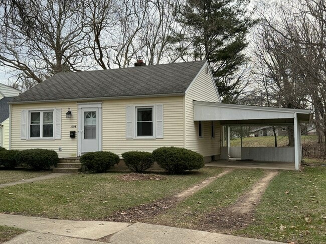 property at 1004 Fitch St