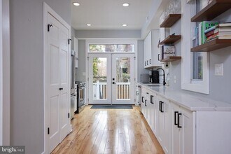 1107 G St SE in Washington, DC - Building Photo - Building Photo