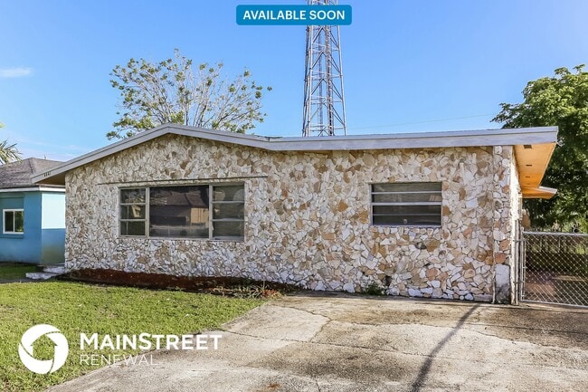 property at 4441 SW 18th St