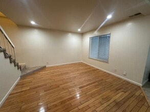 151 Fairgrounds Dr in Sacramento, CA - Building Photo - Building Photo