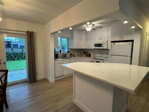 718 NE 5th Ave in Pompano Beach, FL - Building Photo - Building Photo