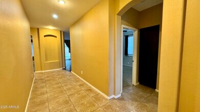 1362 W. Roadrunner Dr. in Chandler, AZ - Building Photo - Building Photo