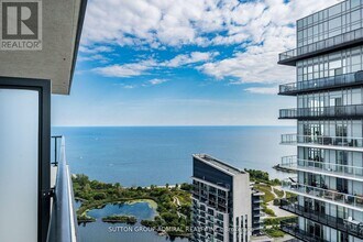 38 Annie Craig Dr in Toronto, ON - Building Photo - Building Photo