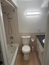 8420 Little Neck Pky, Unit 84-20 little neck parkway in Floral Park, NY - Building Photo - Building Photo