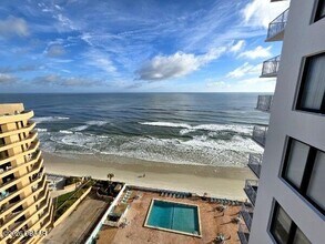3043 S Atlantic Ave in Daytona Beach Shores, FL - Building Photo - Building Photo