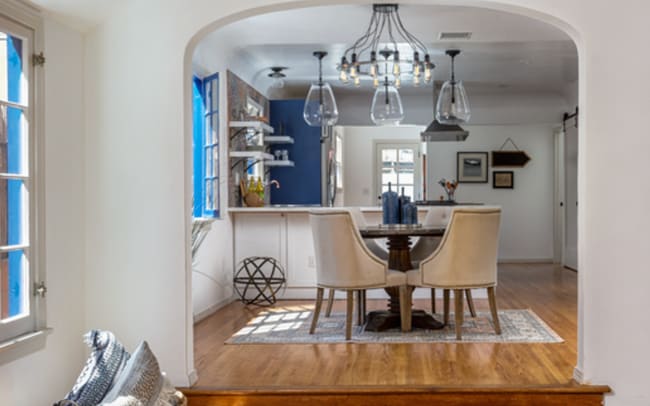 2135 Clinton St in Los Angeles, CA - Building Photo - Building Photo