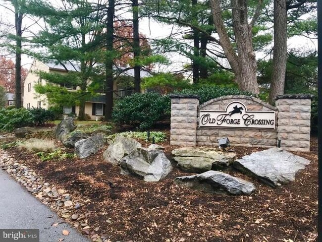 property at 291 Old Forge Xing