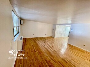 6350 Forward Ave, Unit Unit 2 in Pittsburgh, PA - Foto de edificio - Building Photo