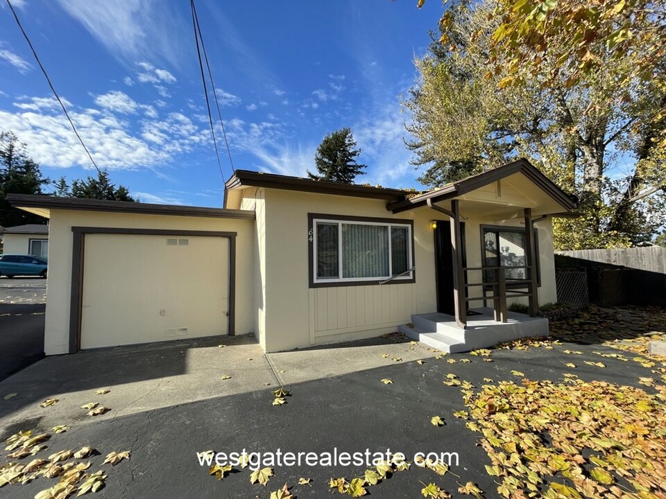 84 Eucalyptus Rd-Unit -84 Eucalyptus Road in Petaluma, CA - Building Photo