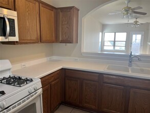 908 N Creek Blvd in Leander, TX - Building Photo - Building Photo