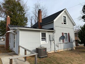 4598 S Amherst Hwy in Madison Heights, VA - Building Photo - Building Photo