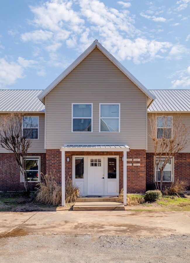 property at 150 LA-135