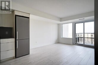 10 Eva Rd in Toronto, ON - Building Photo - Building Photo