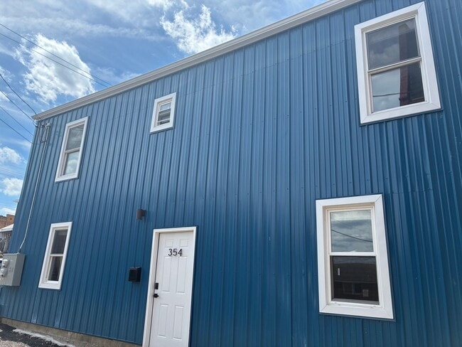 property at 352-354 Ermine Wy