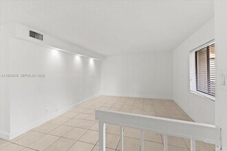 181 Wimbledon Lakes Dr in Plantation, FL - Building Photo - Building Photo