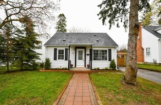 310 Mason Ave in Peterborough, ON - Building Photo