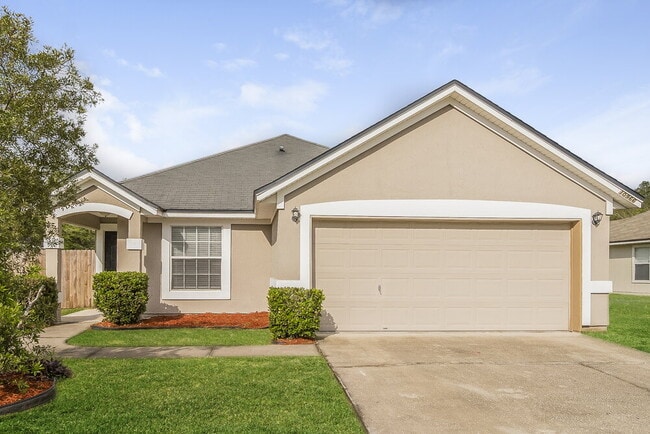property at 10966 Darlington Oak Ct