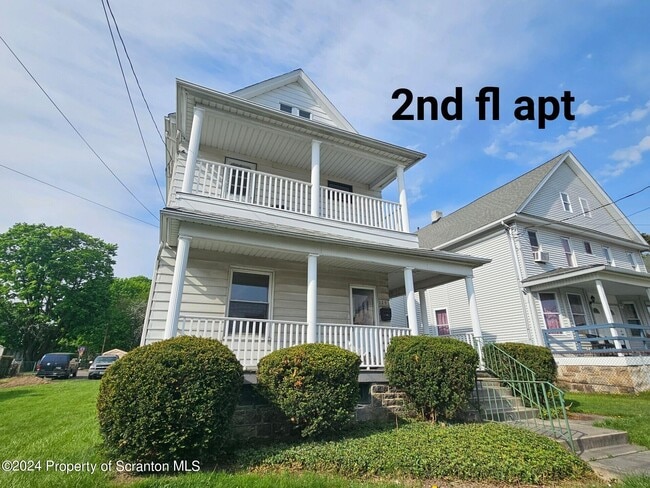 property at 729 W Locust St