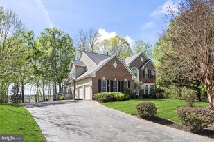 15590 Canvasback Ct in Woodbridge, VA - Building Photo