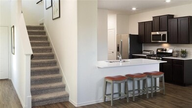 7317 Spotted Leaf Wy in Austin, TX - Building Photo - Building Photo