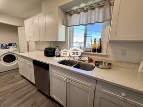 1260 Brentwood St in Lakewood, CO - Building Photo - Building Photo