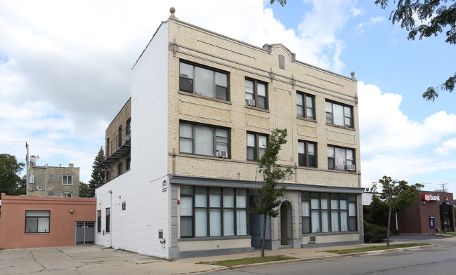 1415 Howard St in Evanston, IL - Foto de edificio - Building Photo