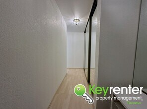 3710 25th Pl W in Seattle, WA - Foto de edificio - Building Photo