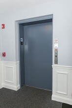 21 Messenger St, Unit 102 in Plainville, MA - Building Photo - Building Photo