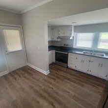 989 Harris St in Eden, NC - Building Photo - Building Photo