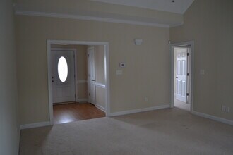 211 Dogwood Estates Ln in Goldsboro, NC - Building Photo - Building Photo