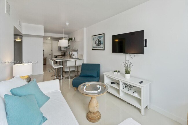100-1132 Lincoln Rd, Unit 1132 in Miami Beach, FL - Foto de edificio - Building Photo