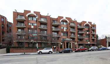 Sheffield Condominiums in Washington, DC - Building Photo - Building Photo