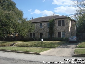 224 E Rosewood Ave in San Antonio, TX - Building Photo - Building Photo