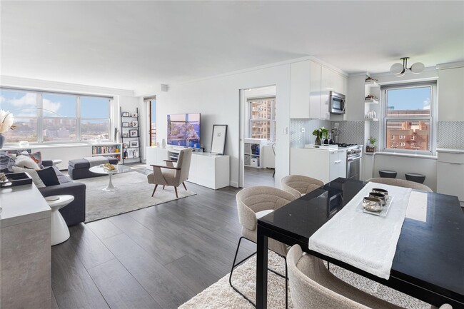 property at 555 Kappock St